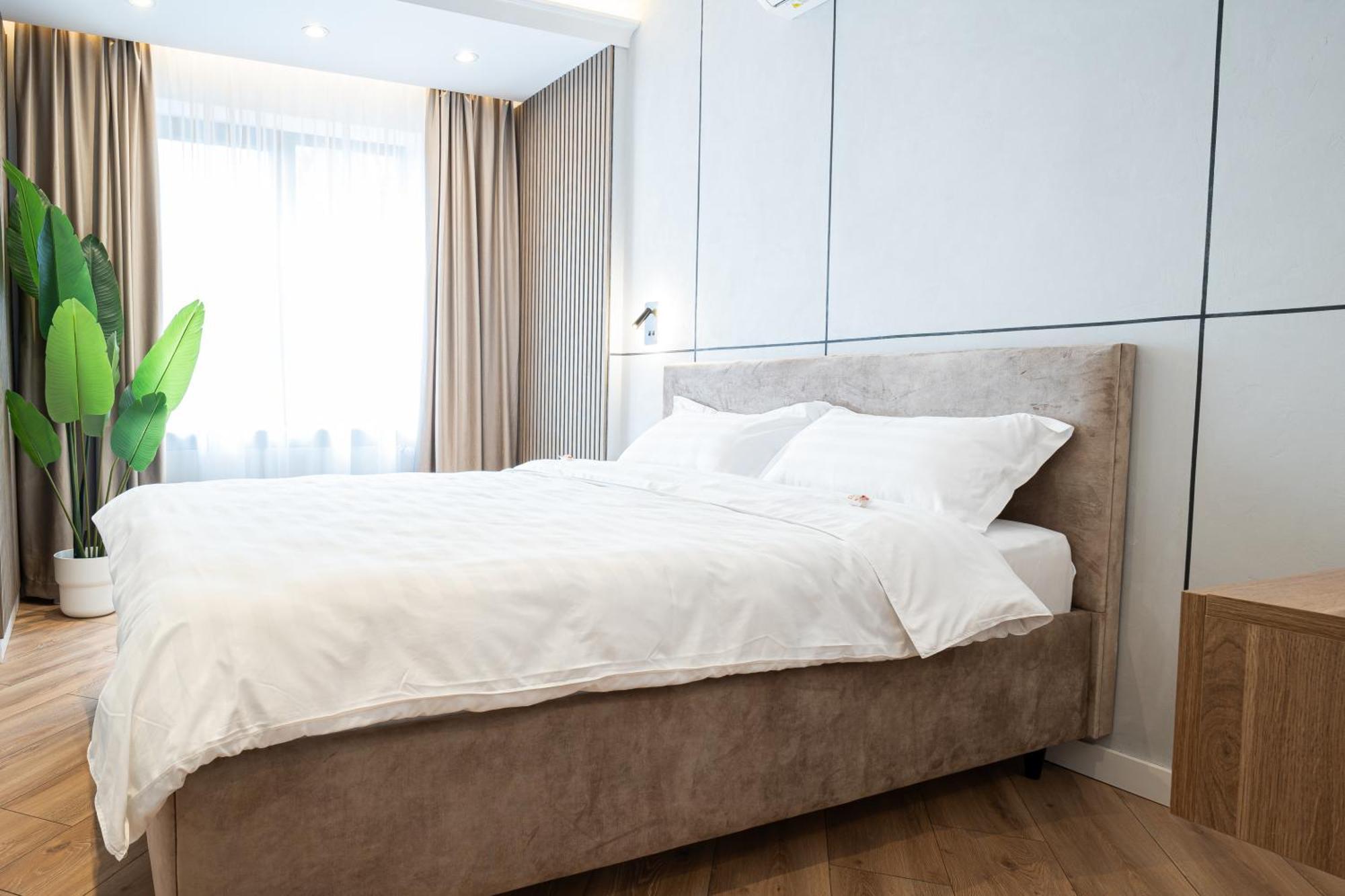 Chanttal Luxury - Amzei *