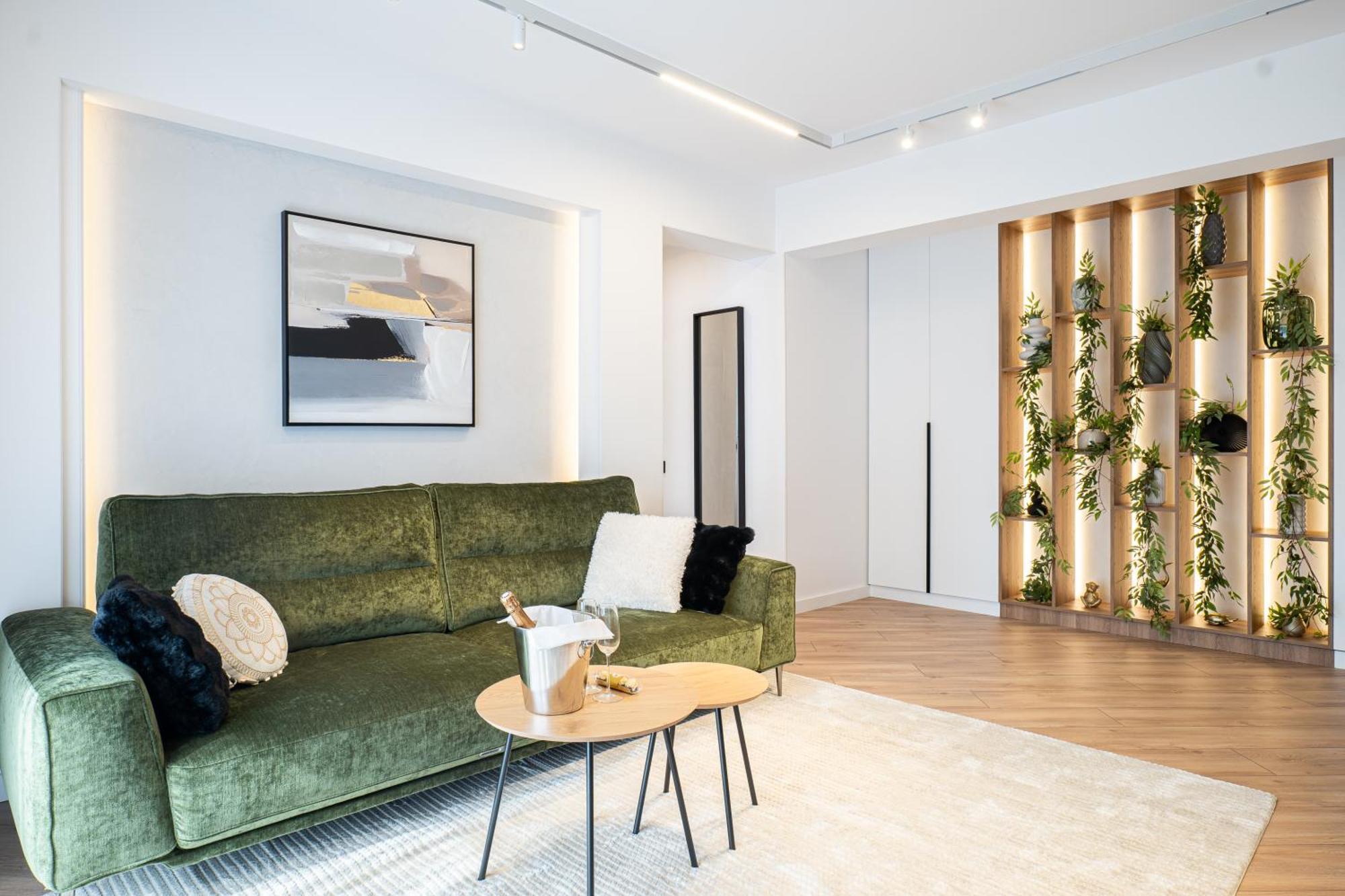 Chanttal Luxury - Amzei Apartament *