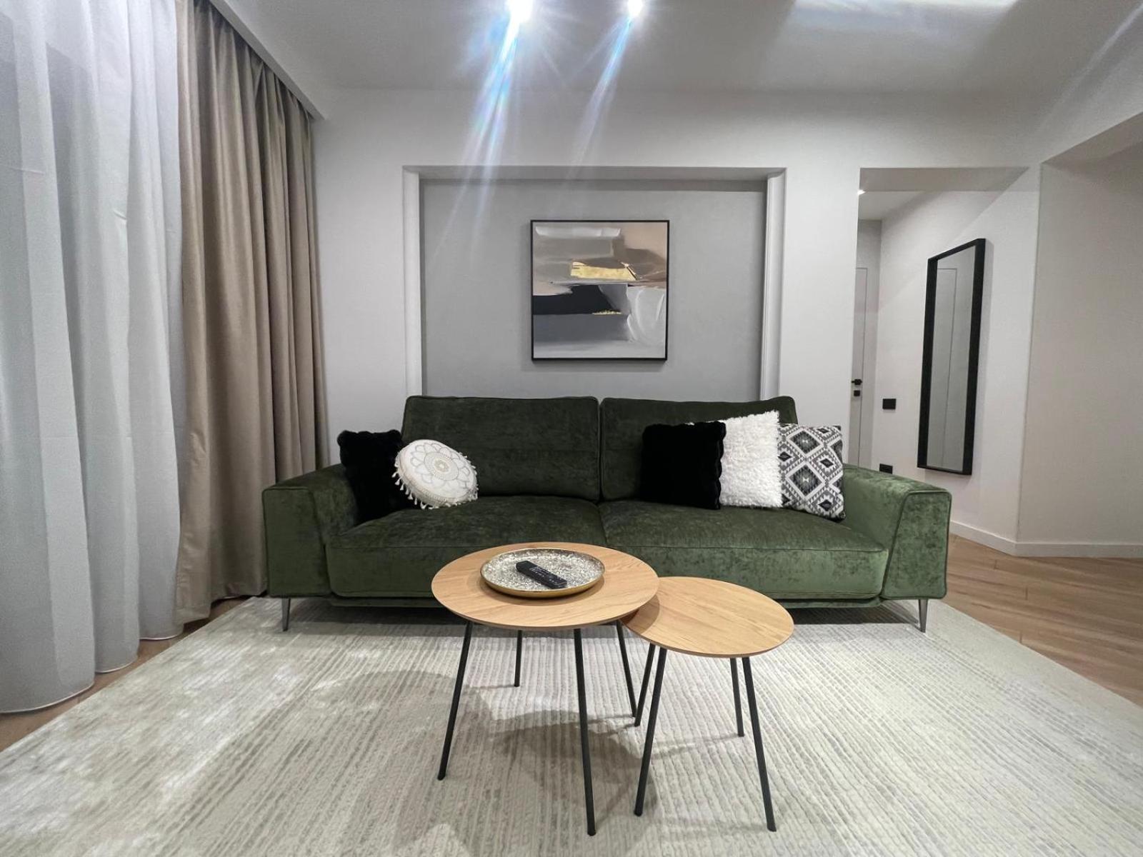 Chanttal Luxury - Amzei Apartament *